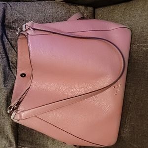 Leila Medium Triple Compartment Shoulder Bag. Pomegranat color